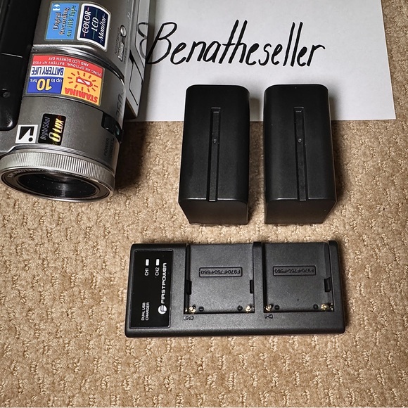 RARE Sony Handycam DCR-TRV320 NTSC Hi8 450x Digital 8 Video Camcorder WORKS - Picture 12 of 13